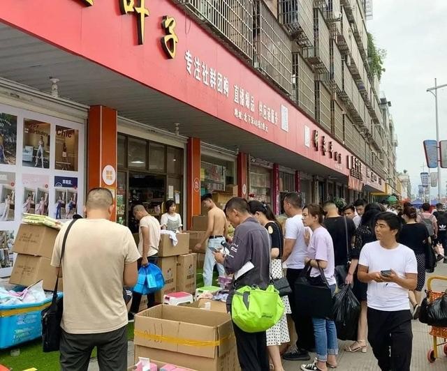 小程序直播的強(qiáng)帶貨能力，成為拉動(dòng)品牌業(yè)績(jī)?cè)鲩L(zhǎng)的營(yíng)銷利器