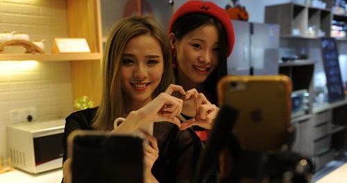 直播帶貨要做好吃苦的準備，切忌三天打魚兩天曬網(wǎng)