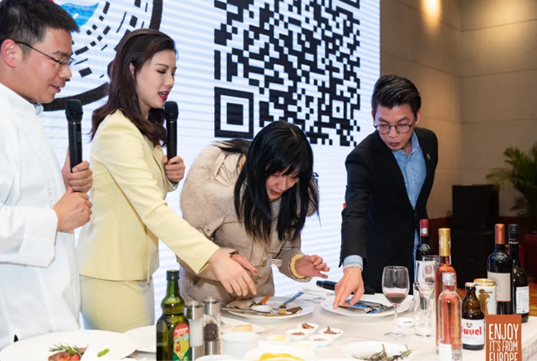 企業(yè)想要實(shí)現(xiàn)私域從渠道到品牌的轉(zhuǎn)型，需要做哪些工作?會(huì)有哪些阻礙?