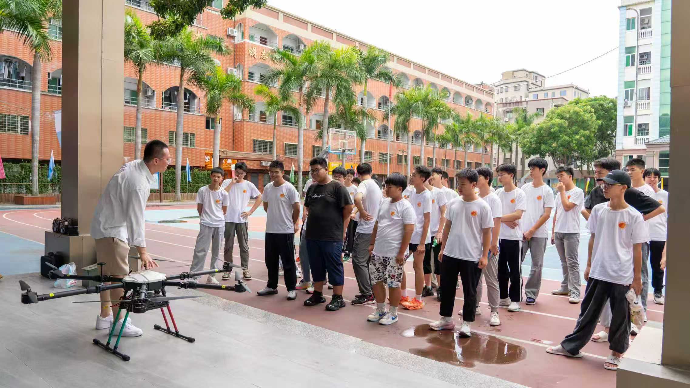 1763034137127460.jpg 1763012352812055.jpg